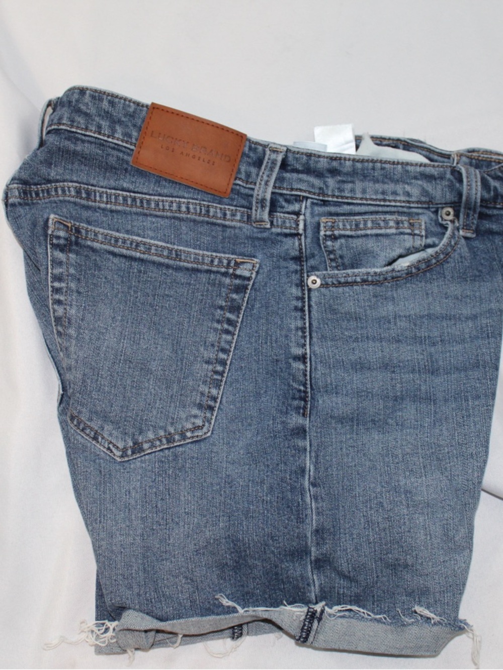 Lucky Brand Ava Mid Rise Denim Shorts Size 6/28 - Picture 3 of 6